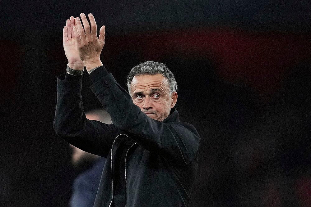 Britan Soccer Champions League UCL semifinal first leg Arsenal vs PSG: Luis Enrique
