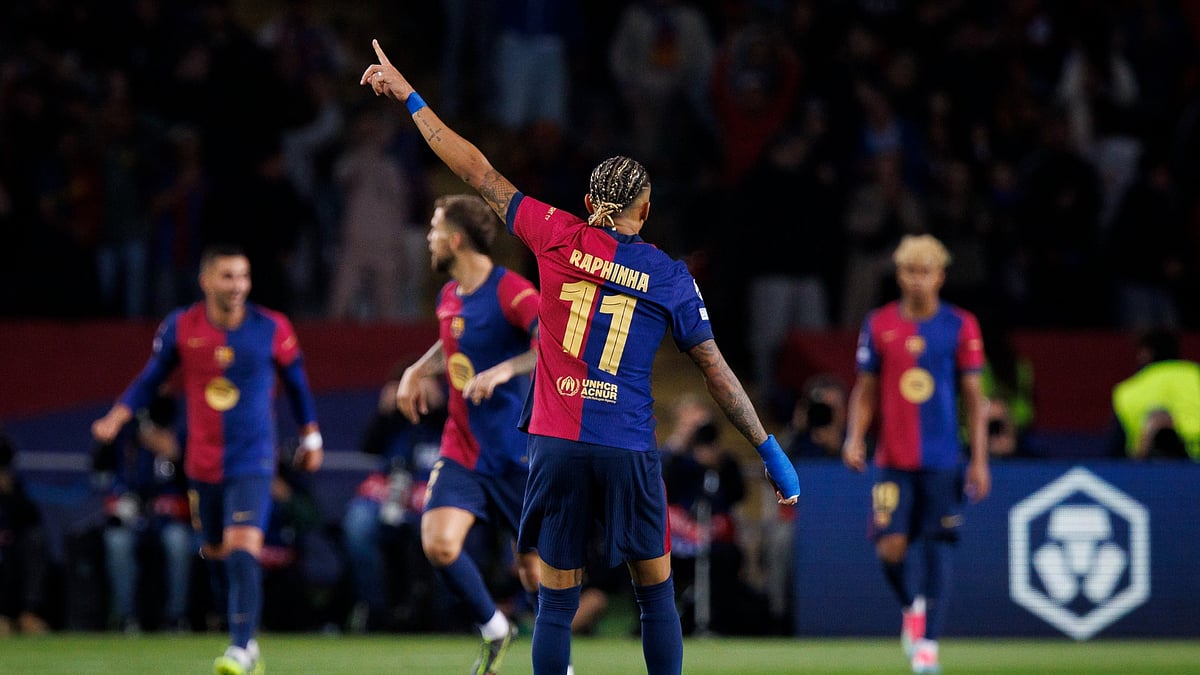 Raphinha celebrates againts Inter