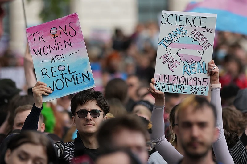 FA Bans Transgender Players From Women’s Football