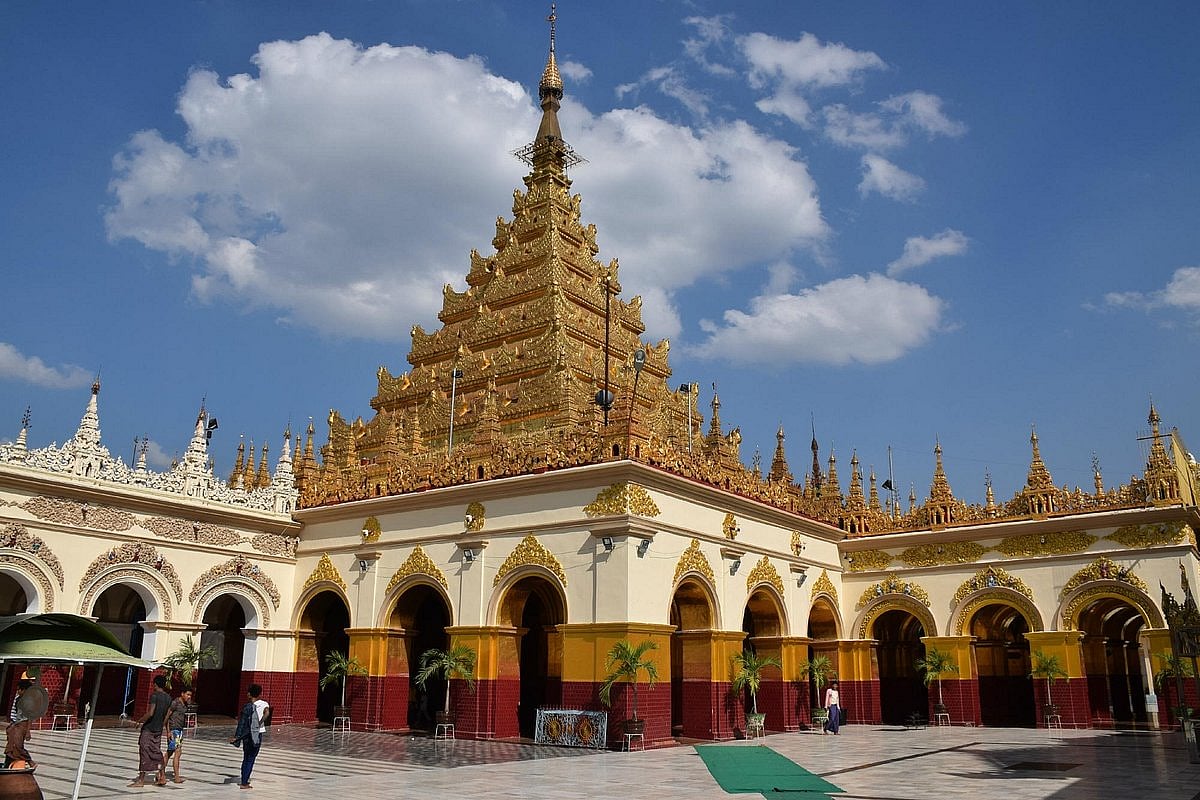 Mahamuni Buddha Temple, Mandalay, Myanmar