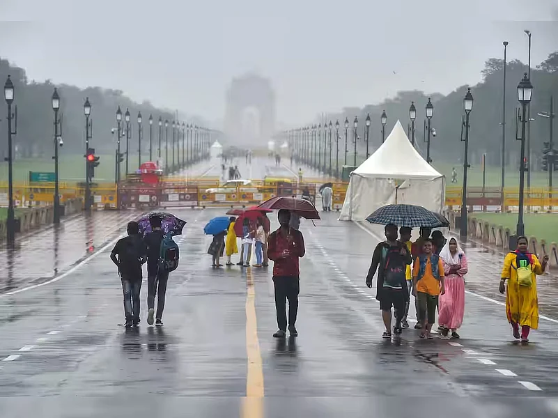 Heavy rains lash Delhi-NCR