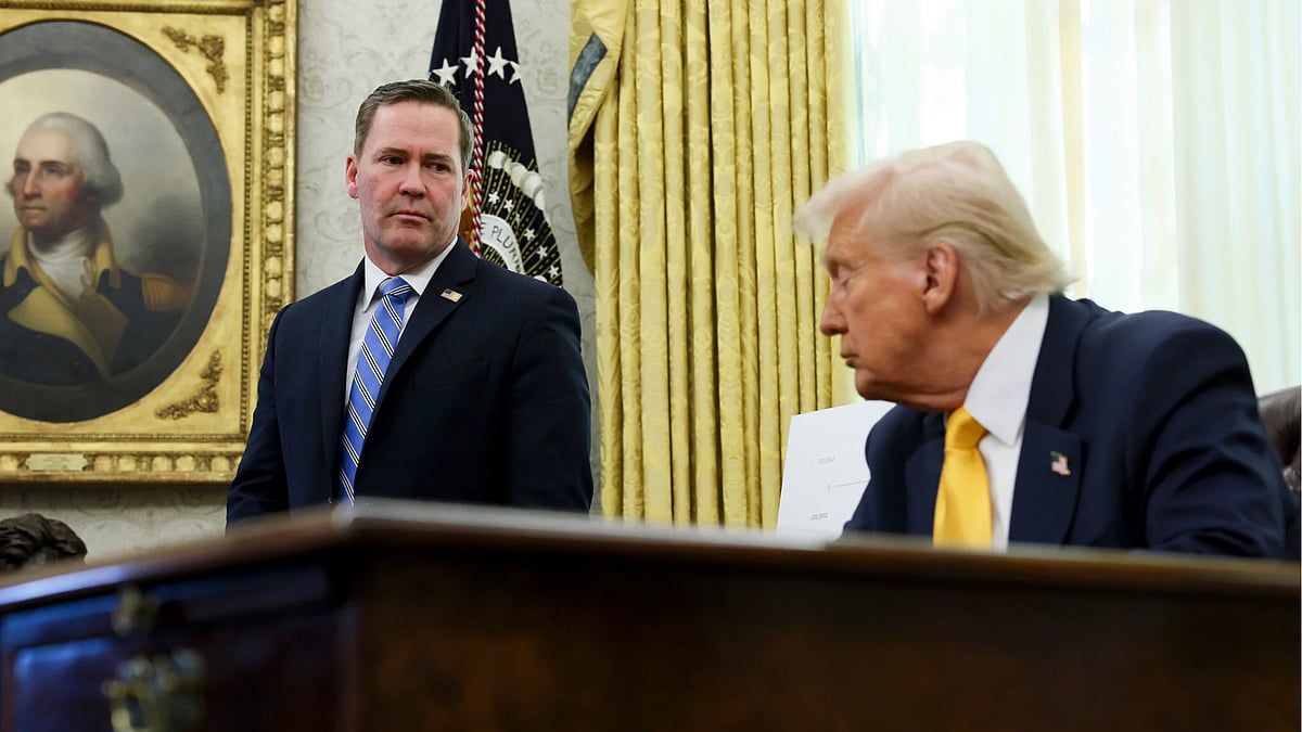 | Photo: AP : Former NSA Mike Waltz and US President Donald Trump