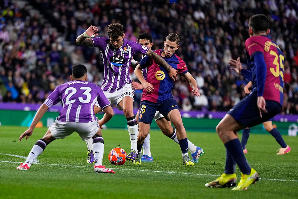 AP/Manu Fernandez : Catch the coverage of the La Liga 2024-25 match between Real Valladolid and Barcelona.