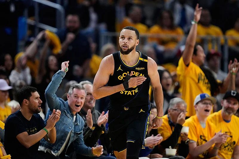 NBA Playoffs: Houston Rockets vs Golden State Warriors