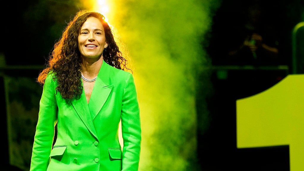 Former Seattle Storm guard Sue Bird arrives during her jersey retirement ceremony