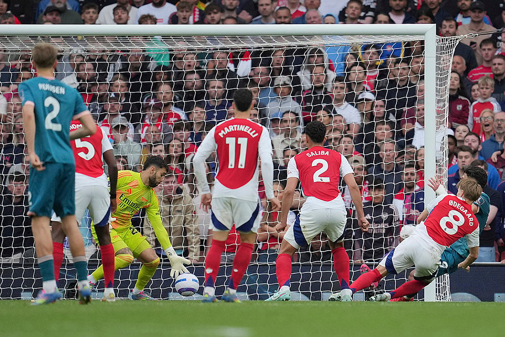 English Premier League soccer Arsenal vs Bournemouth match: Evanilson