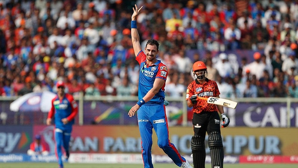 | Photo: AP/Surjeet Yadav : Mitchell Starc in IPL 2025