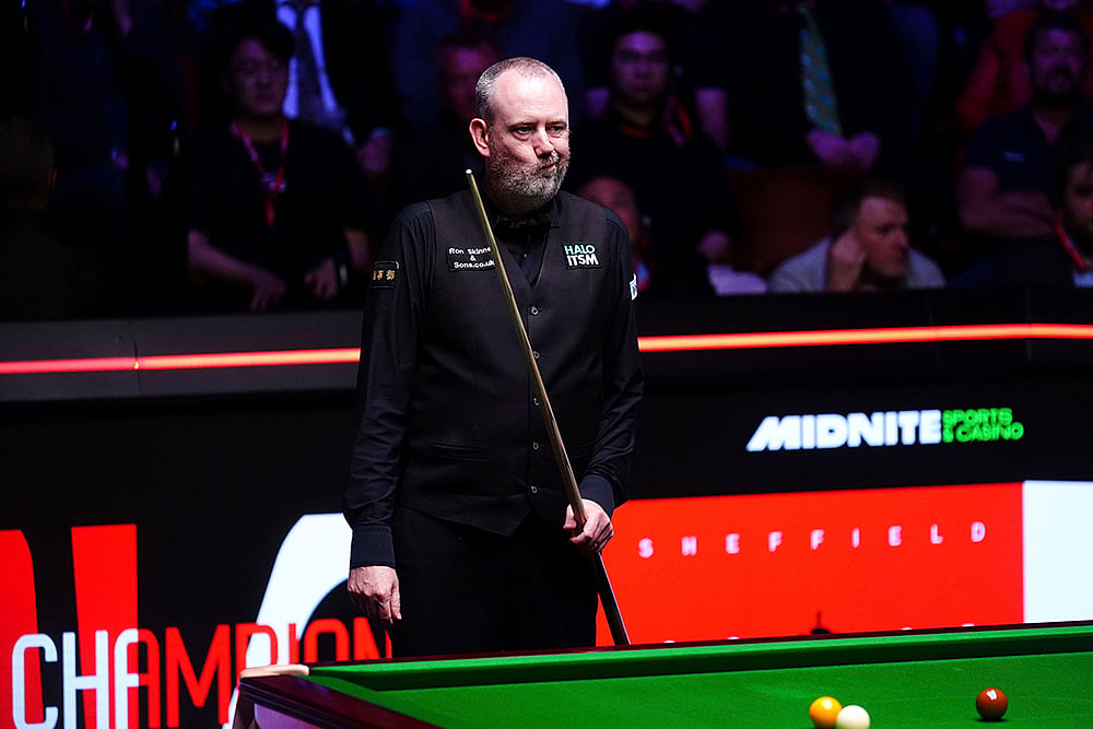 Britain Snooker Worlds Championship Zhao Xintong vs Mark Williams game photos_7