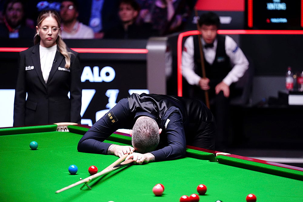 Britain Snooker Worlds Championship Zhao Xintong vs Mark Williams game photos_5