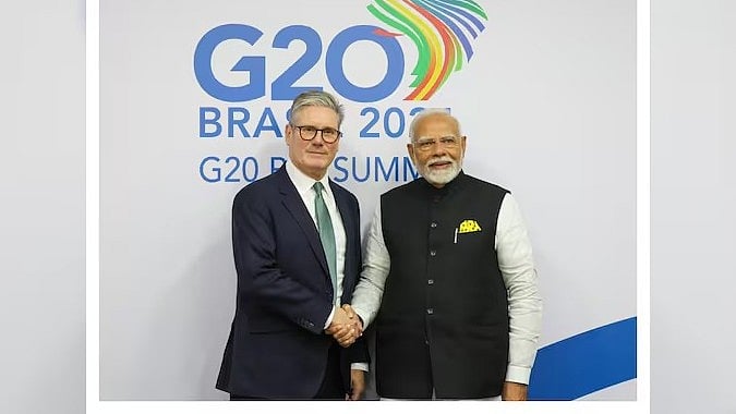 X : PM Modi with his UK counterpart Keir Starmer at G20 Summit