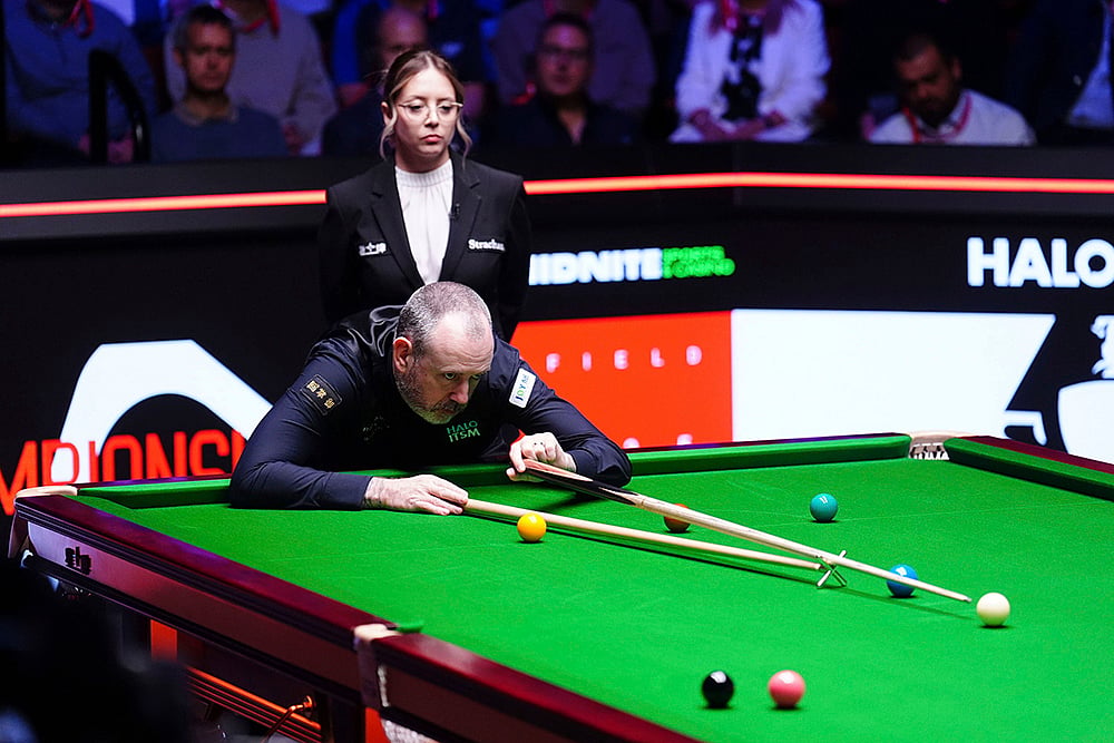 Britain Snooker Worlds Championship Zhao Xintong vs Mark Williams game photos_9