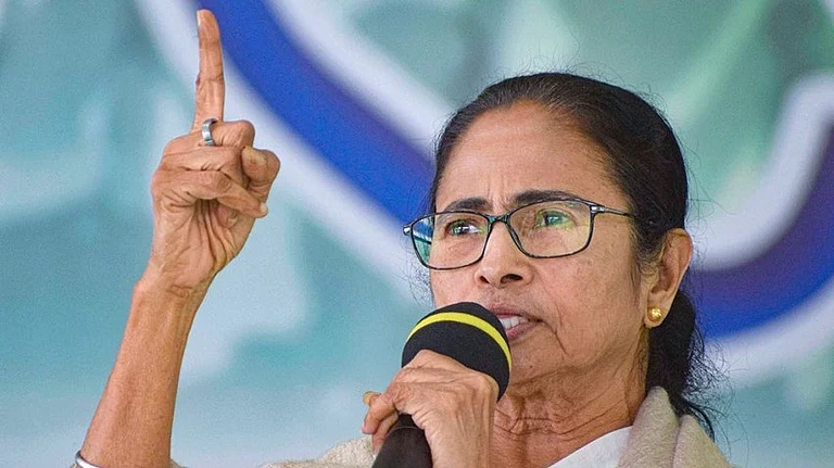 West Bengal CM Mamata Accuses BJP, EC of ‘Invisible Rigging’ Through Voter List Revision - PTI