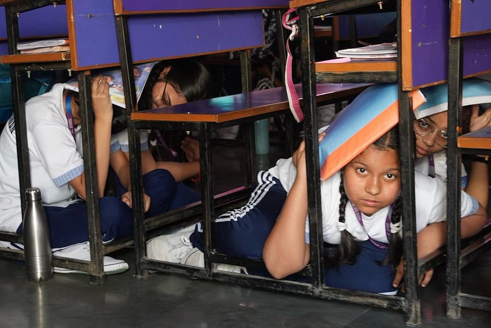 | Photo: Vikram Sharma/Outlook : War mock drill at Delhi school