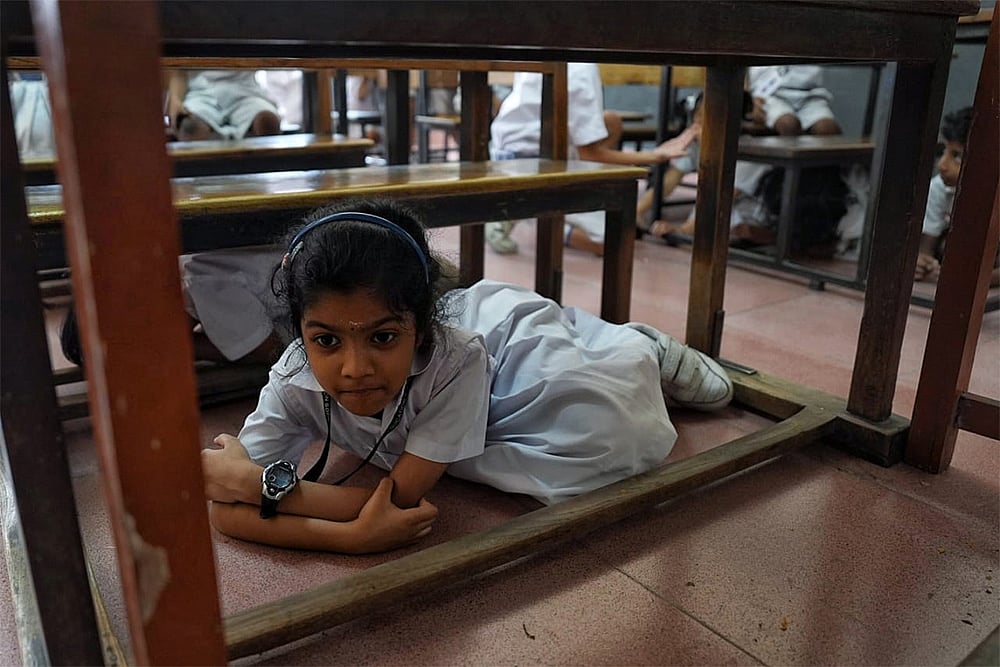 War mock drill at Delhi school