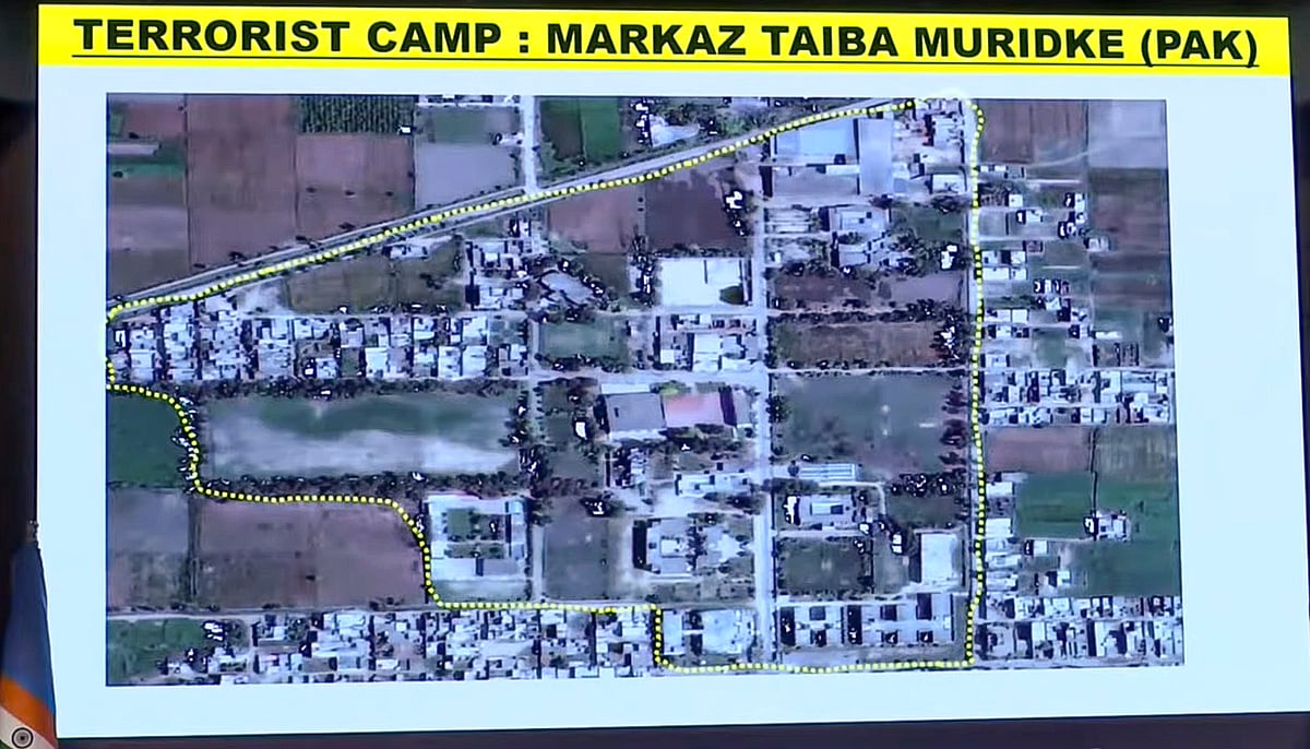 Markaz Taiba camp in Muridke 