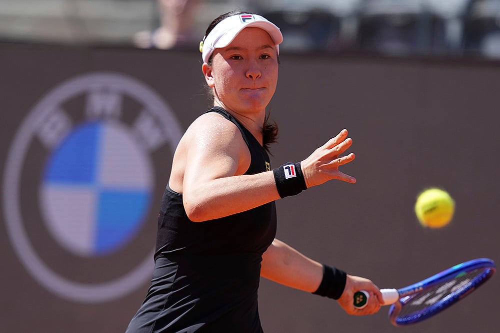 2025 Italian Open tennis tournament third round Photo: Jasmine Paolini vs Lulu Sun