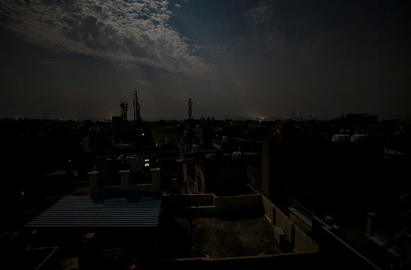 Blackout In Jammu after sound of blasts on Friday