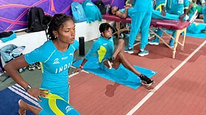X/ @afiindia : Indian squads warming up ahead of the World Athletics Relays Guangzhou 2025 Day 2.