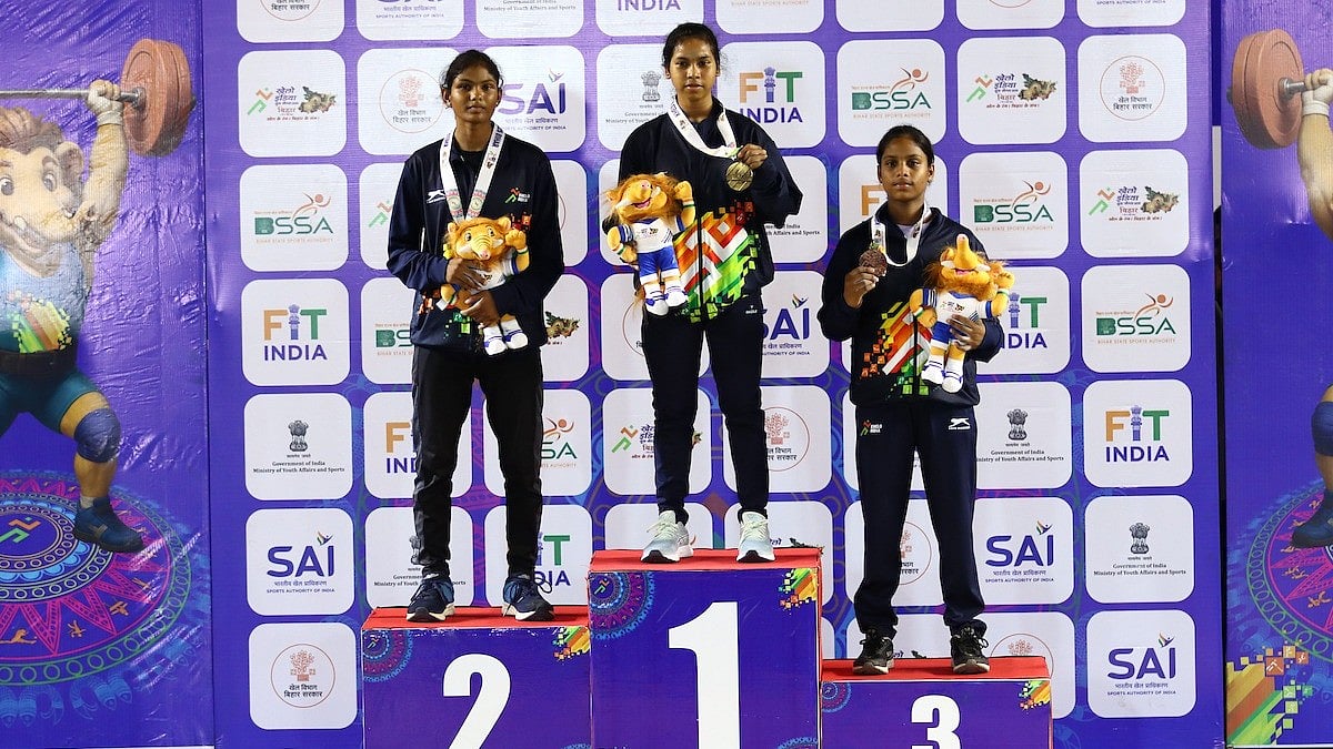 Maharashtra’s Asmita Dhone and Uttar Pradesh’s Manasi Chamunda rewrote National Youth Records in Snatch, Clean and Jerk. - SAI