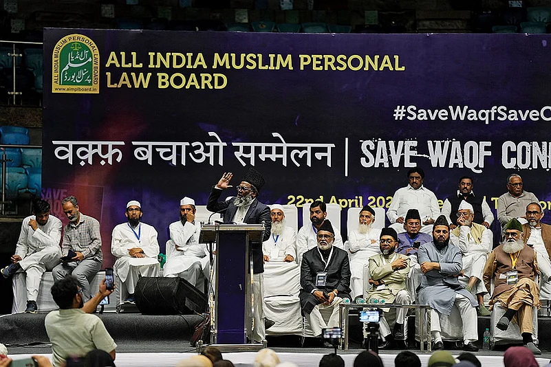 The AIMPLB convened a ‘Save Waqf Conference’ at Talkatora Stadium in Delhi