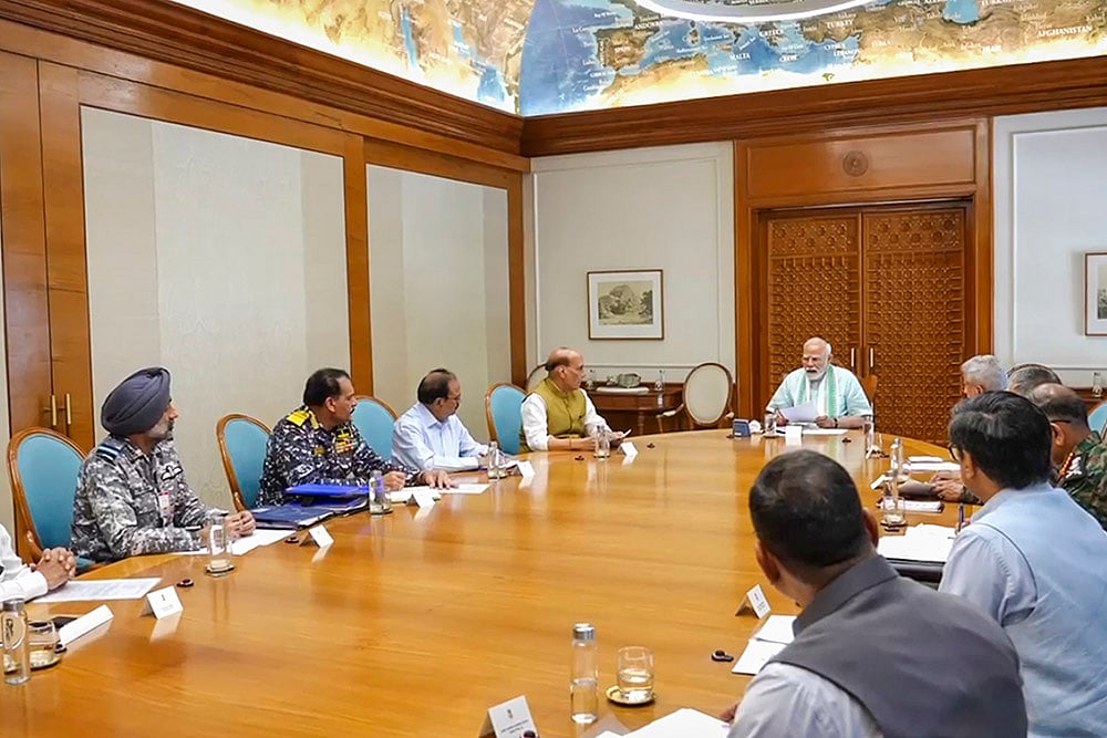 Indo-Pak bilateral understanding: PM Modi chairs meet