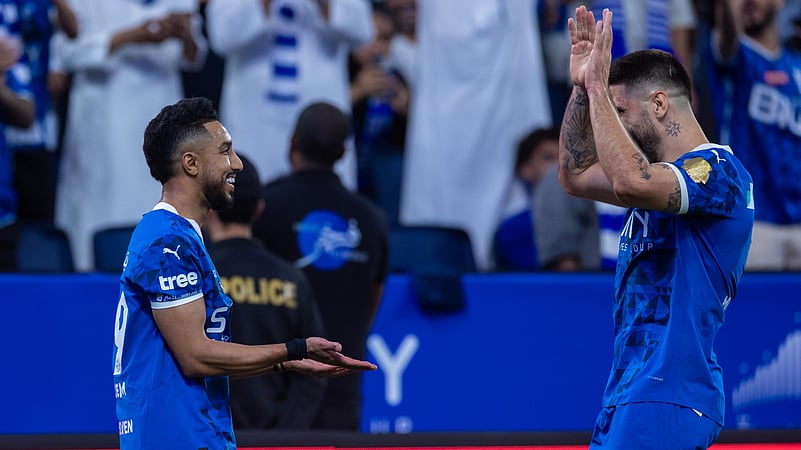 Al-Hilal Salem Al-Dawsari Aleksandar Mitrovic X