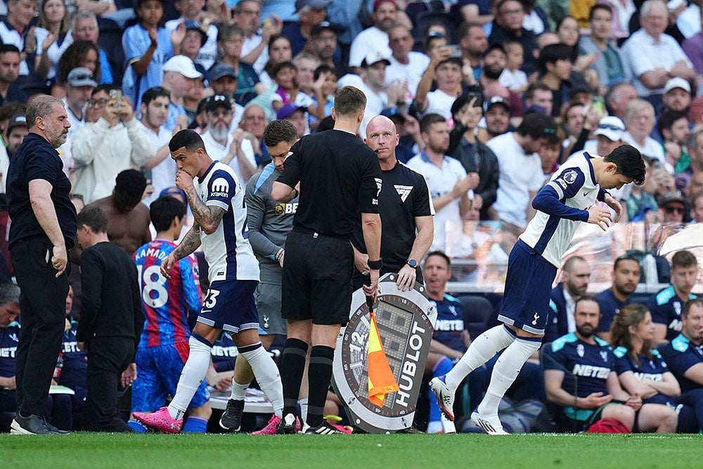 English Premier League soccer Tottenham Hotspur Vs Crystal Palace: Pedro Porro