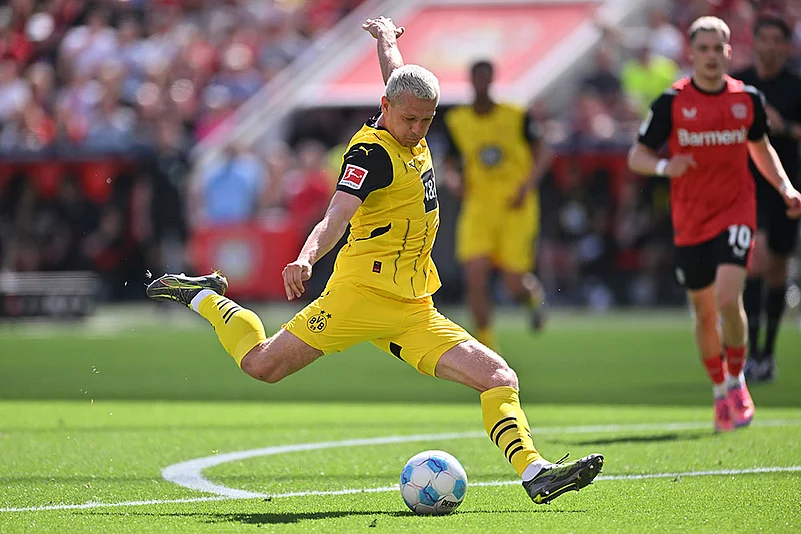 Germany Soccer Bundesliga Bayer 04 Leverkusen vs Borussia Dortmund: Julian Ryerson