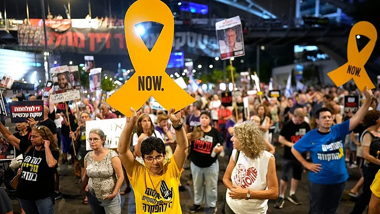 Israel-Hamas war: Families of hostages protest in Tel Aviv | Representational Image | - | Photo: AP/Ohad Zwigenberg