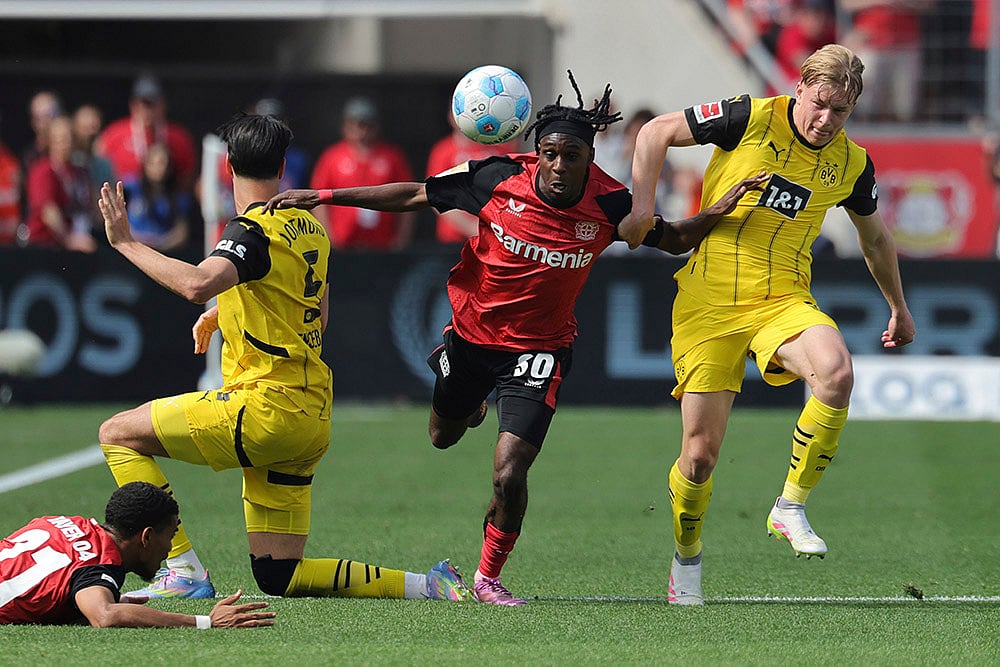 Germany Soccer Bundesliga Bayer 04 Leverkusen vs Borussia Dortmund: Daniel Svensson