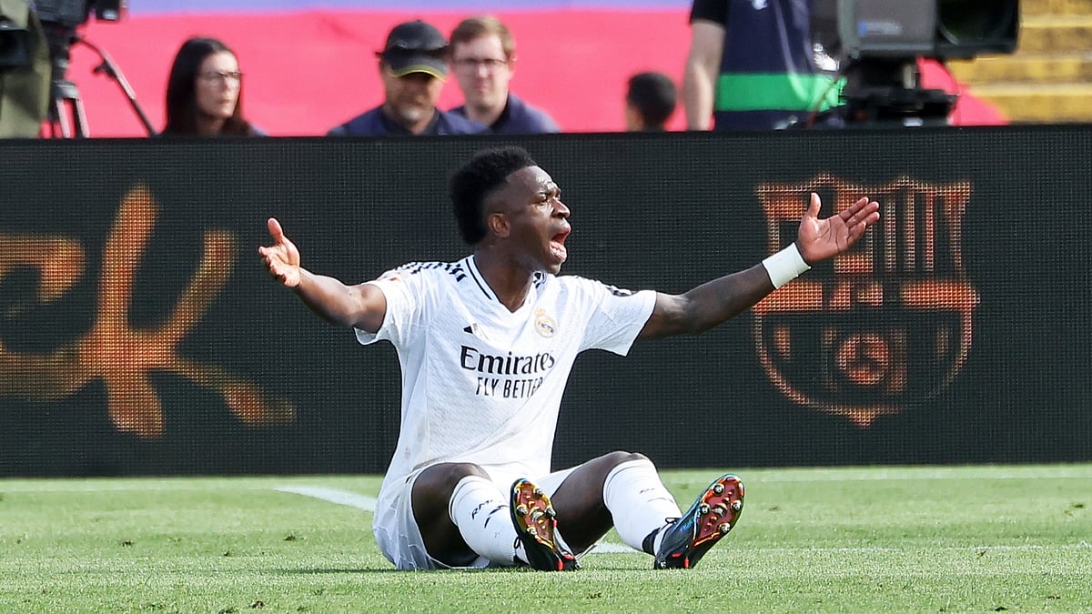 Vinicius has suffered an ankle injury