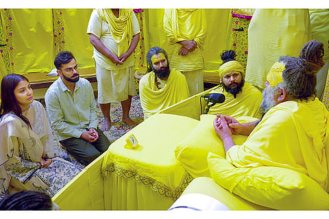 Virat Kohli meets Premanand Ji Maharaj