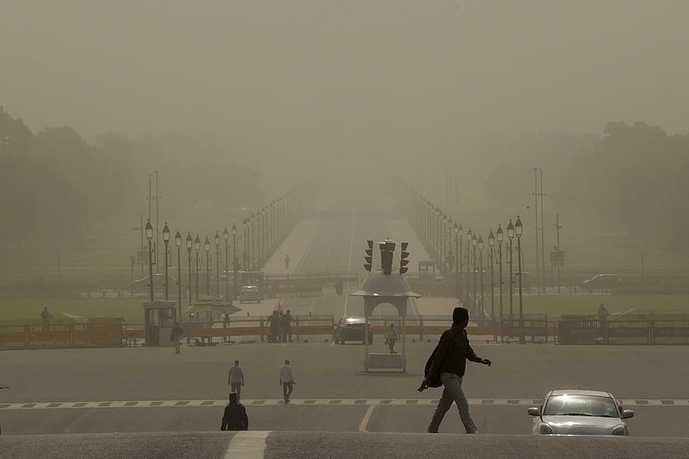 Delhi Air pollution: A layer of dust envelops parts of Delhi-NCR_Kartavya Path 