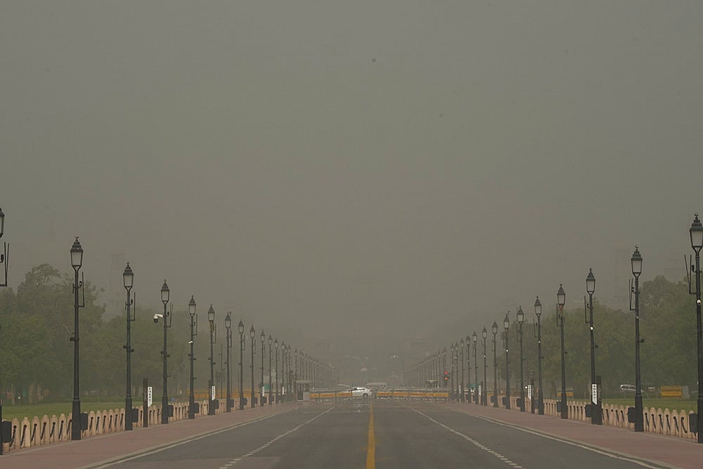 Delhi Air pollution: A layer of dust envelops parts of Delhi-NCR_Kartavya Path