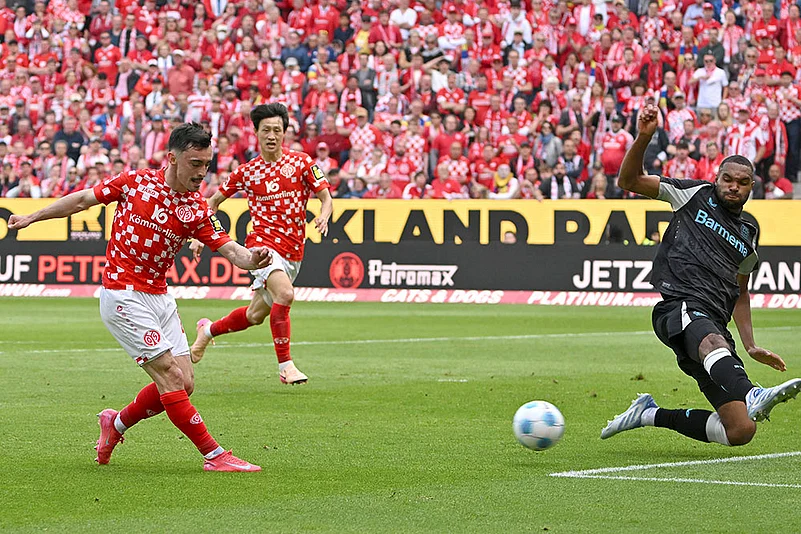 Germany Soccer Bundesliga FSV Mainz 05 vs Bayer Leverkusen: Paul Nebel