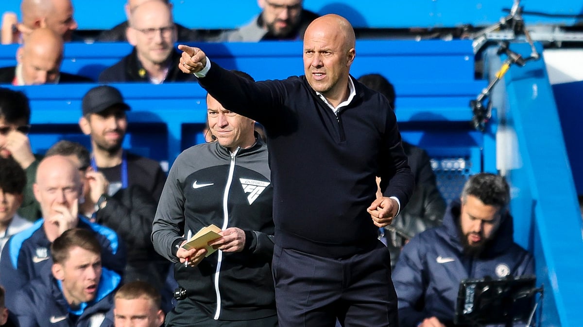 Liverpool head coach Arne Slot