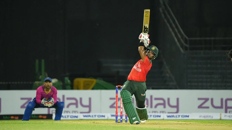 Bangladesh Parvez Hossain Emon X