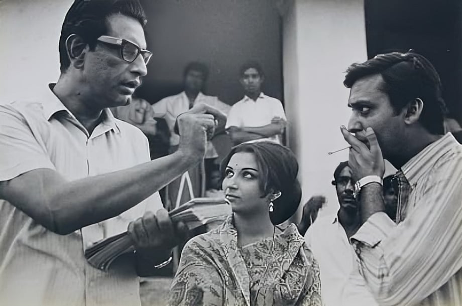 IMDB : Aranyer Din Ratri Making Still
