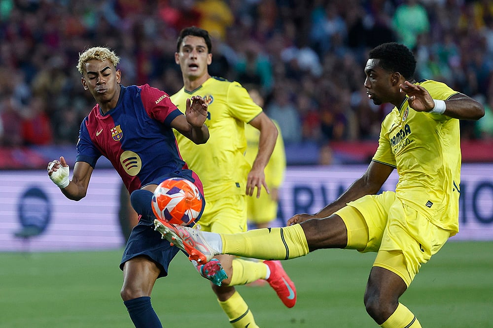 Spanish La Liga soccer match Barcelona Vs Villarreal: Logan Costa