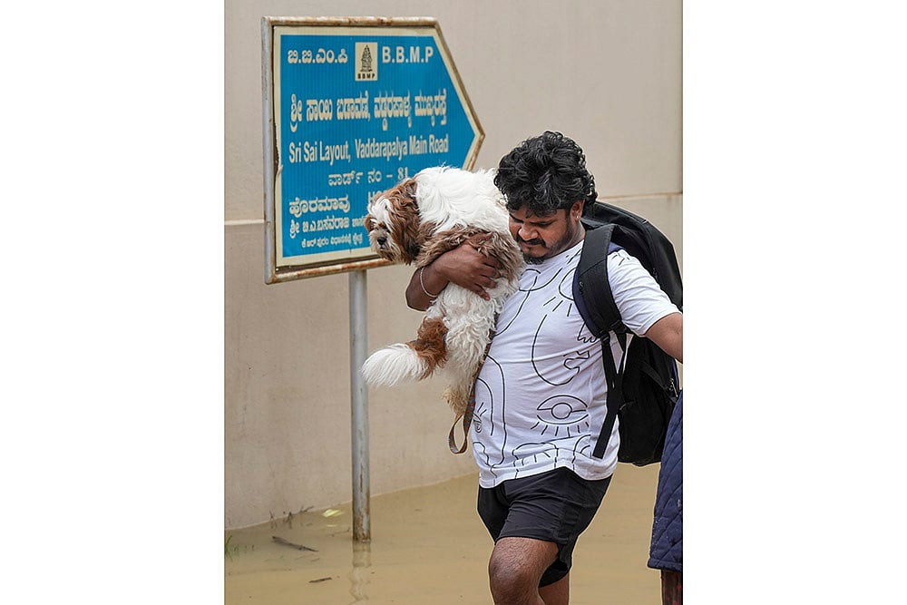 Bengaluru weather Heavy Rain 100mm Rainfall Floods the City