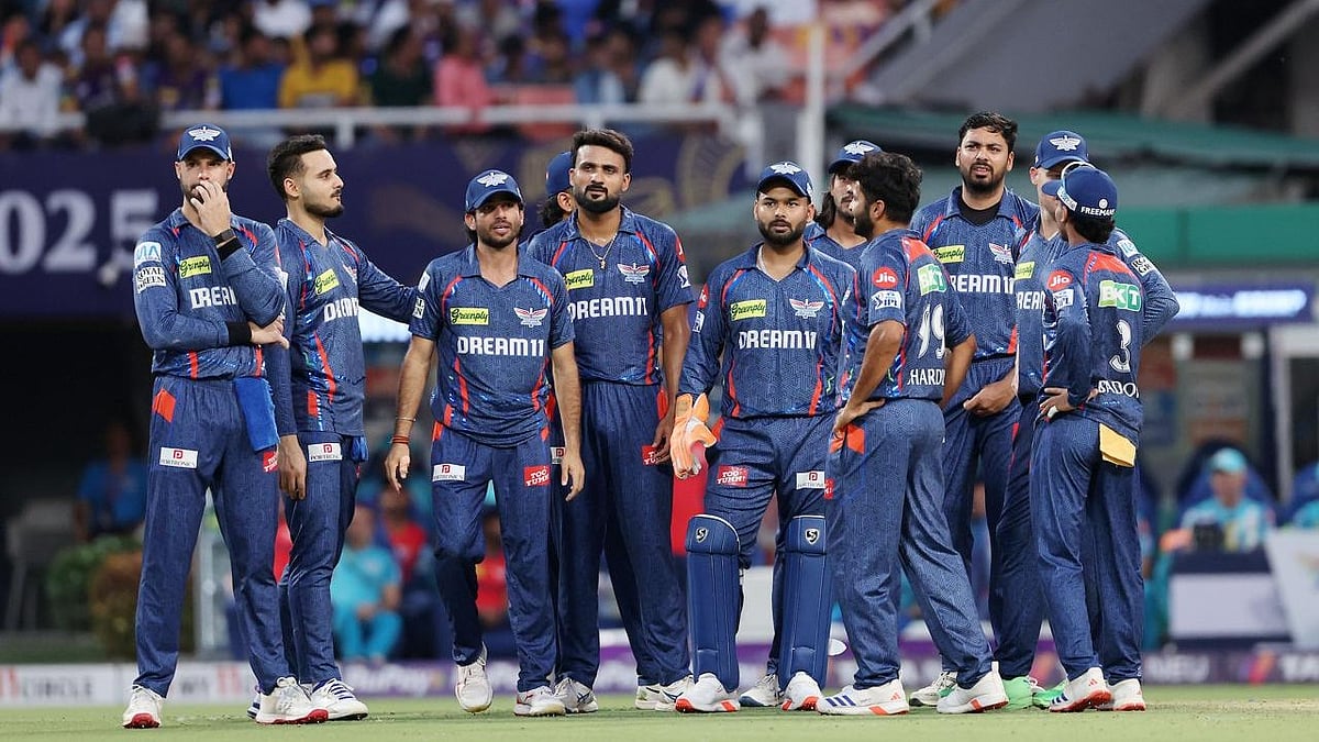 X/RishabhPant17 : The LSG team during their IPL 2025 match.