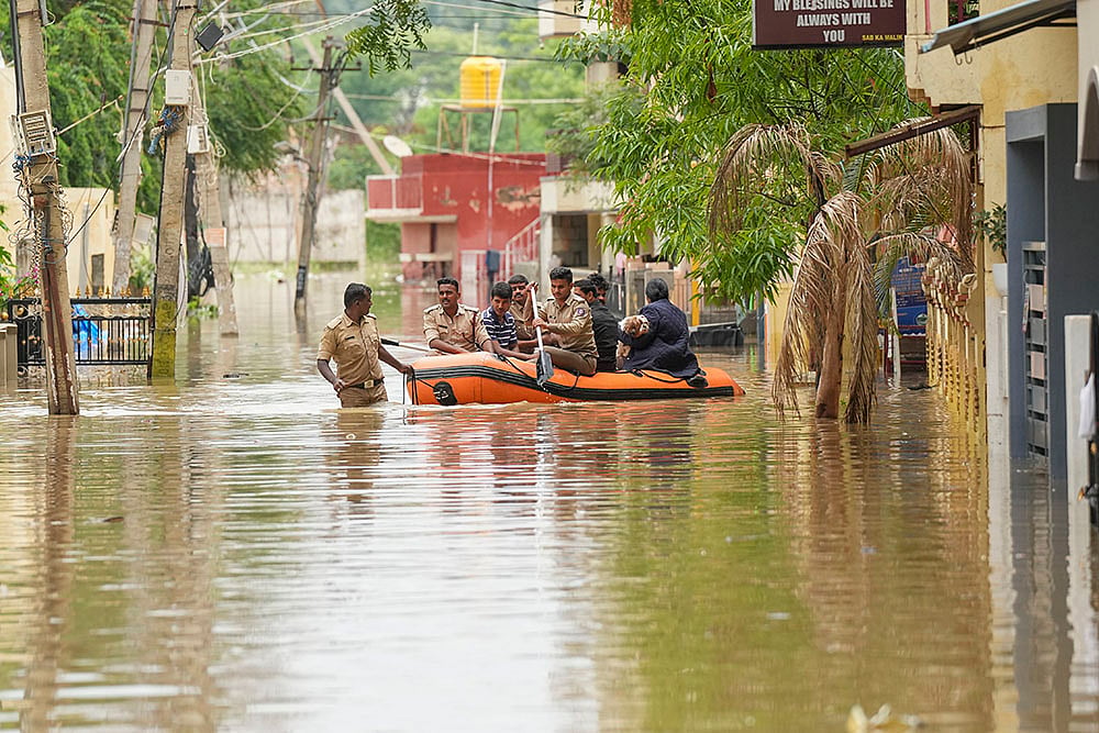Bengaluru weather Heavy Rain 100mm Rainfall Floods the City