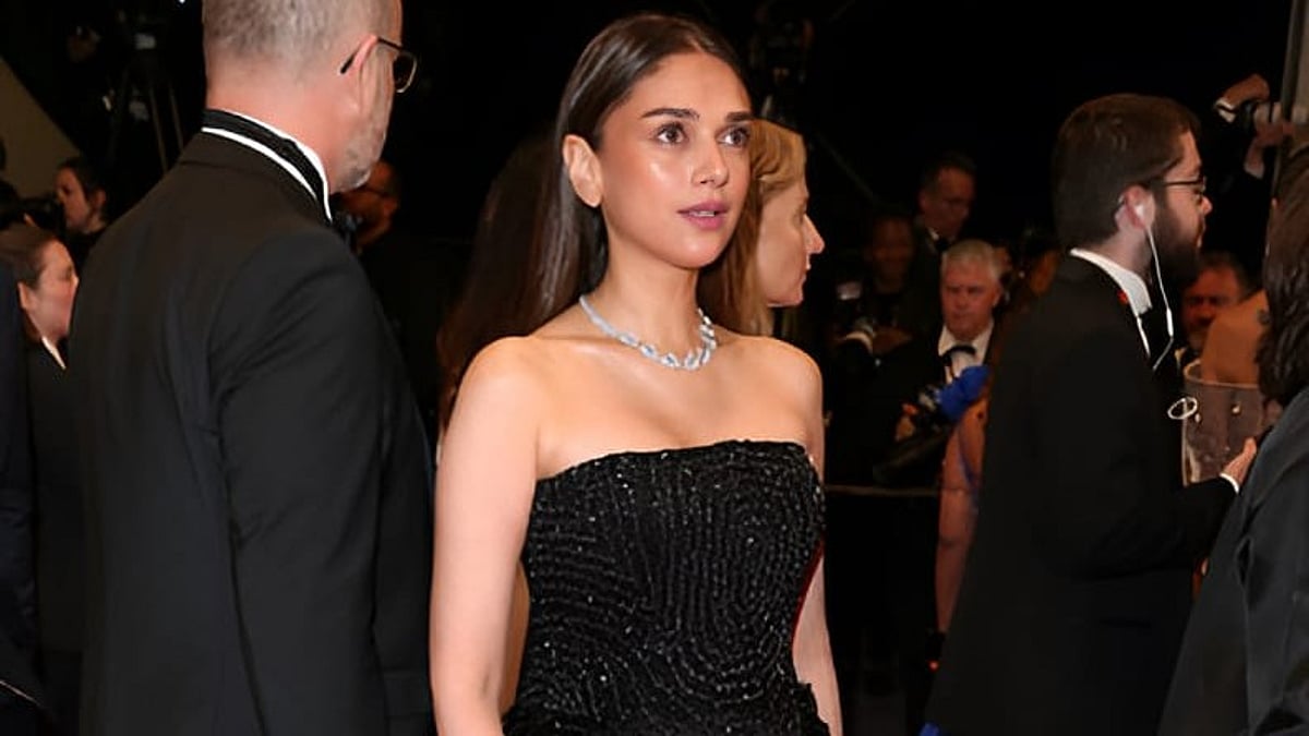 aditi rao hydari black dress Aditi Rao Hydari exudes regal elegance in every ethnic ensemble