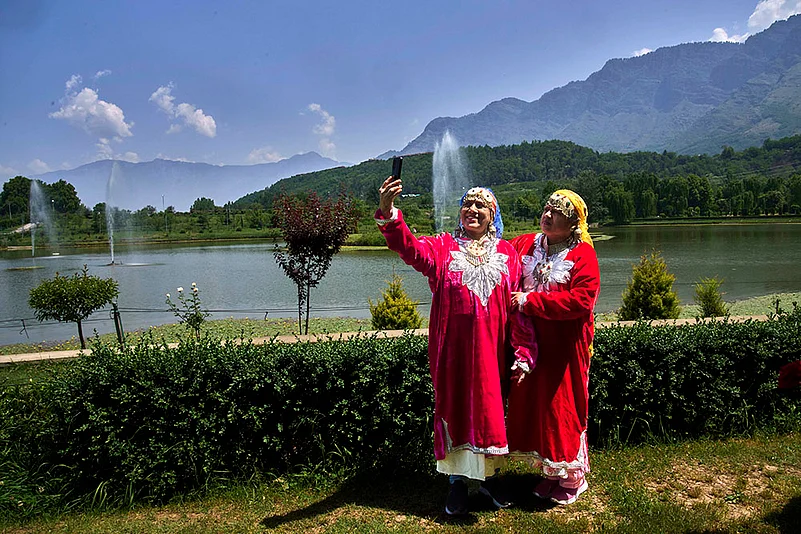 India Kashmir Pahalgam aftermath Tourism_3