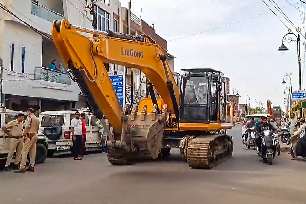 Demolition drive for Mahakal Temple road widening project