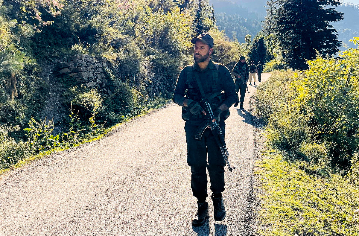 Encounter in Kishtwar enters day 2 - PTI