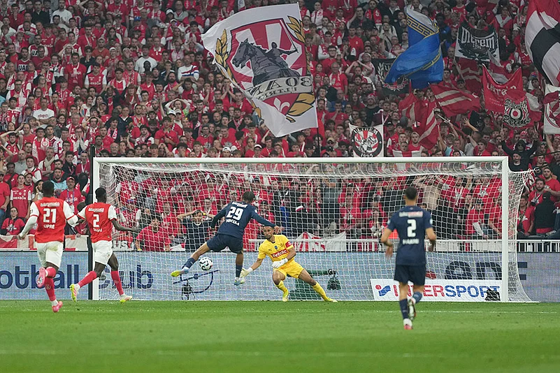 Coupe de France Final 2024-25 Paris Saint-Germain vs Stade De Reims: Bradley Barcola
