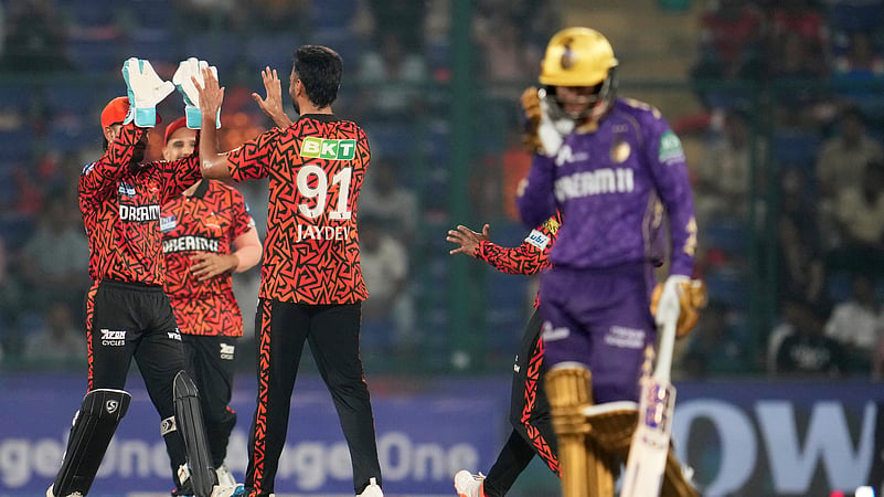 Sunrisers Hyderabads Jaydev Unadkat, centre right, celebrates with teammates. AP