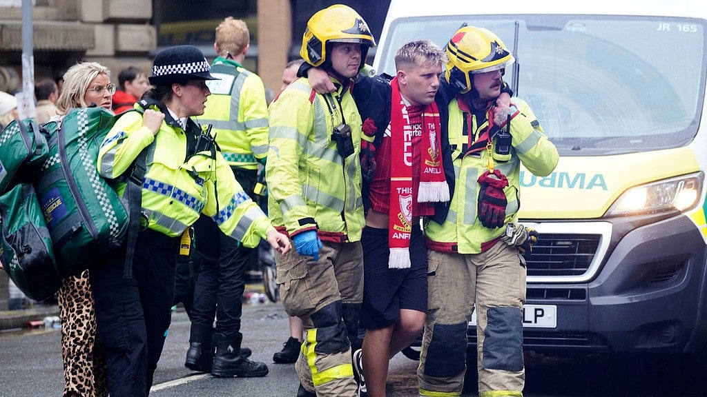 Liverpool trophy parade accident