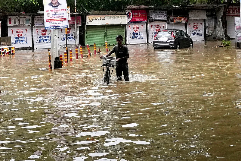 Weather Mumbai Rains: Monsoon Reaches Maharashtra_5